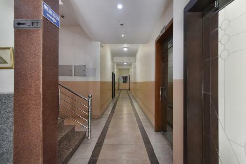 Capital O 38083 Vyas Hotel Grand Metro