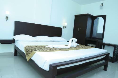 Hotel Kallarackal Residency