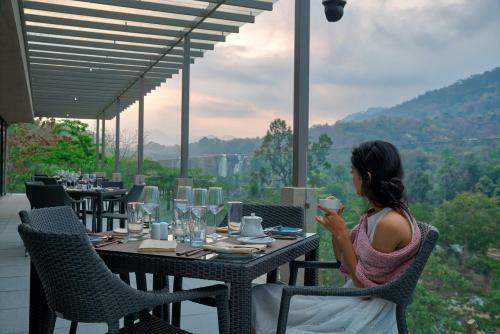 Hotel Samroha Resort Athirapilly
