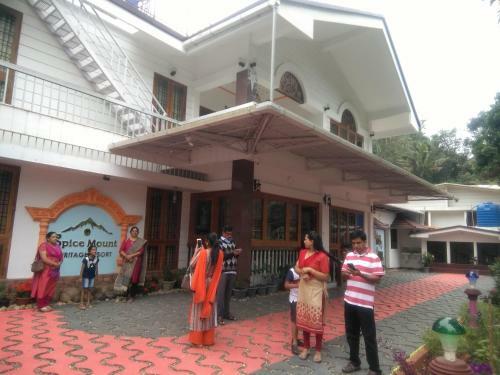 Hotel Spice Mount Heritage Resort