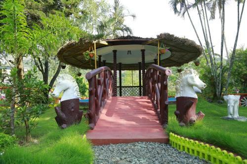 Hotel Spice Mount Heritage Resort