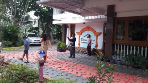 Hotel Spice Mount Heritage Resort