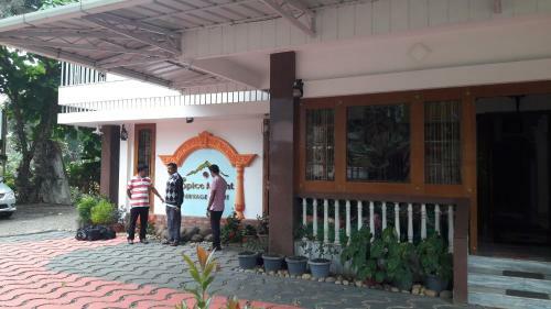 Hotel Spice Mount Heritage Resort