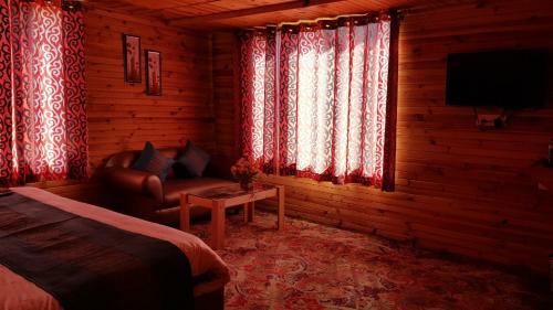 The Krystal By Lavi Hotels