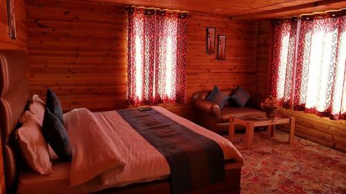The Krystal By Lavi Hotels