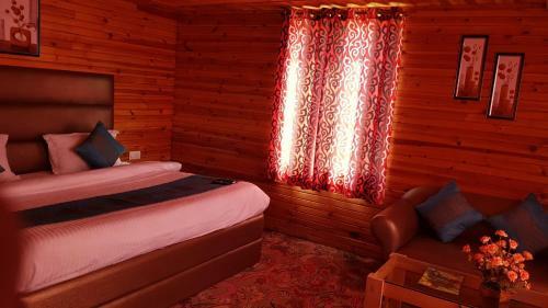 The Krystal By Lavi Hotels