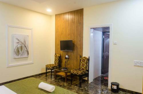 Bed & Breakfast Bigfoot Stay - Malhar Villa
