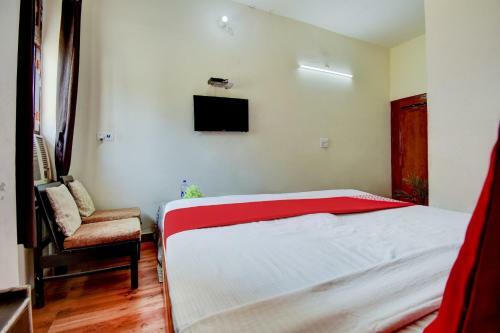 Oyo 15742 Hotel Ashoka