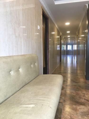 Bed & Breakfast Oyo 24311 Sai Sasi Residency