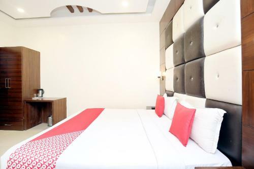 Capital O Hotel Cargo By Jd