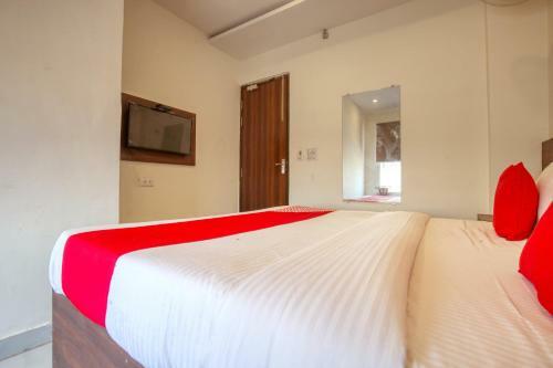 Oyo 42743 Hotel Midway