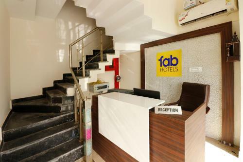 Fabhotel Aura