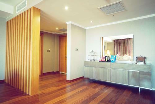 Hotel Ramada By Wyndham Erbil Gulan Street