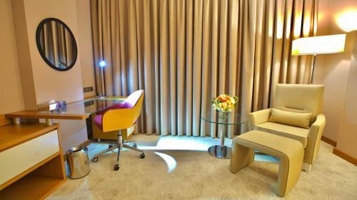 Hotel Ramada By Wyndham Erbil Gulan Street
