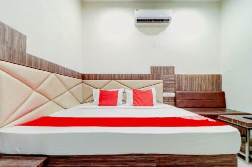Oyo 77287 Hotel Magus