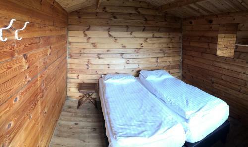 Hl�d Huts