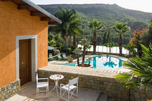 Agrigento Villa Sleeps 14 Pool Air Con Wifi