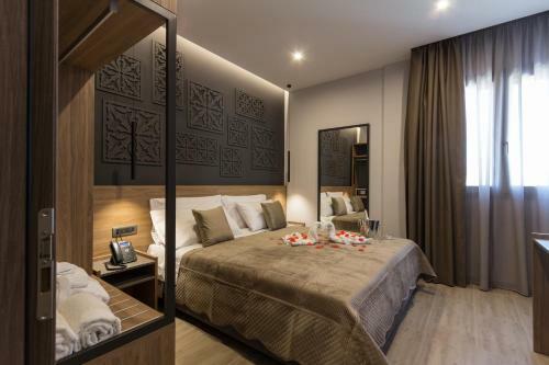 Hostal Giafra Luxury Rooms