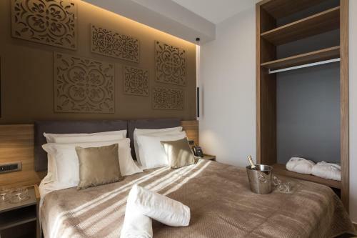 Hostal Giafra Luxury Rooms