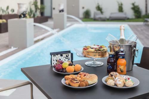 Hostal Giafra Luxury Rooms
