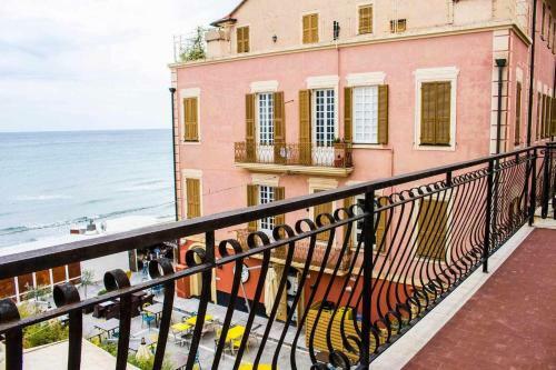Apartamento Centralissimo Frontemare