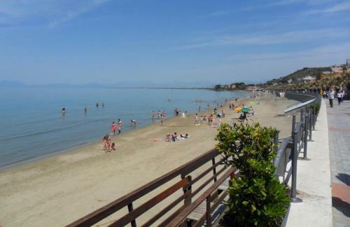 Due Passi Dal Mare