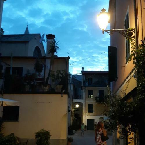 Hostal Ma� Albenga Suites