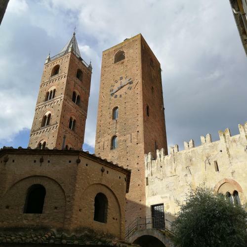 Hostal Ma� Albenga Suites