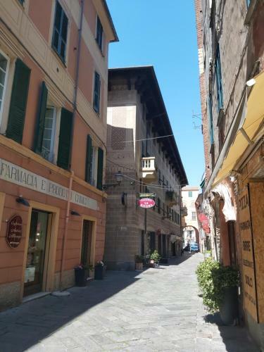 Hostal Ma� Albenga Suites