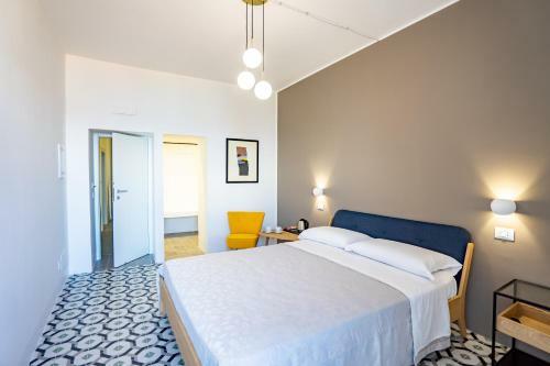 Bed & Breakfast Flower Home