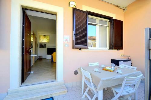 Agropoli Villa Sleeps 4 With Air Con