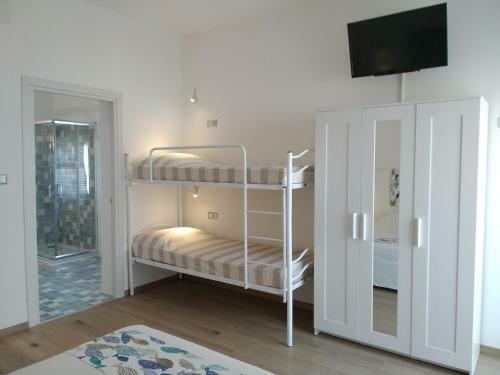 Hostal Omphalos