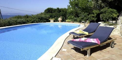 Alghero Villa Sleeps 6 Pool Air Con Wifi