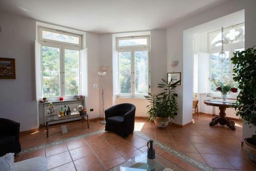 Villa Di Prestigio A Capri By Dimorra