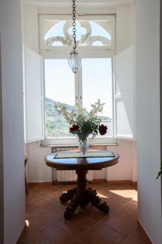 Villa Di Prestigio A Capri By Dimorra