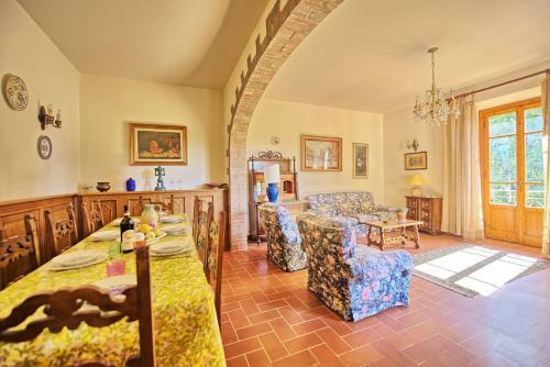 Ambra Villa Sleeps 8 With Pool And Wifi
