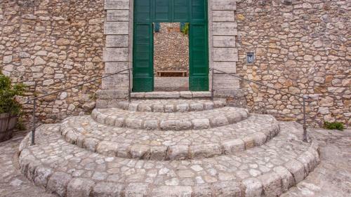 Villa Casale Di Totano 12