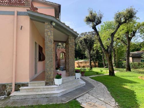 Hostal Villa Ninfa Alburnea