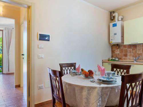 Beautiful Villa In Piticchio With Swimming Pool
