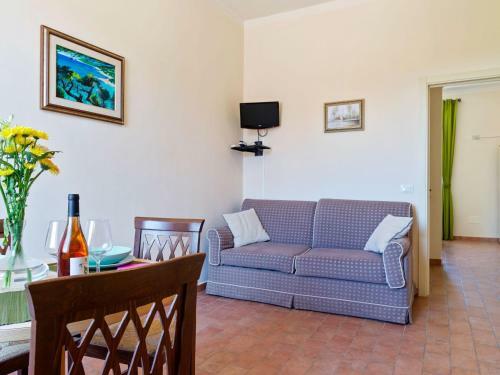 Beautiful Villa In Piticchio With Swimming Pool