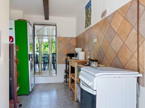 Beautiful Villa In Piticchio With Swimming Pool
