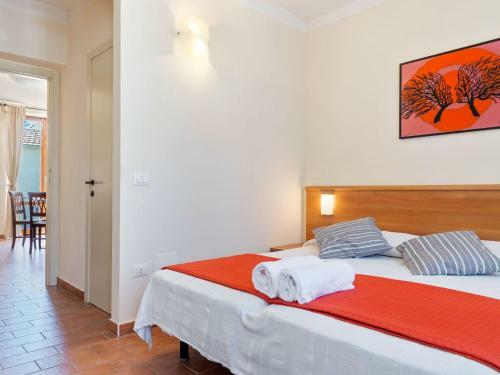 Beautiful Villa In Piticchio With Swimming Pool