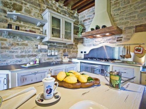 Scenic Villa In Apecchio With Swimming Pool