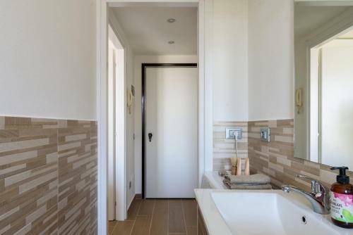 Apartamento Homeathotel Arese Valera Apt.