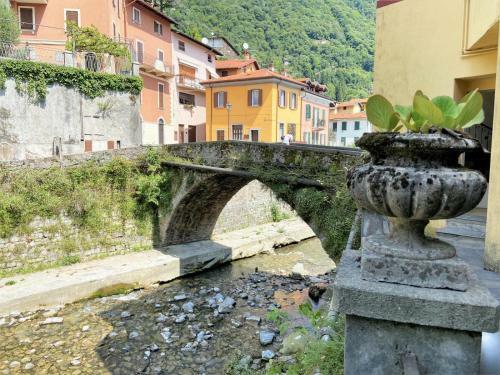 Bridge Apartment Argegno