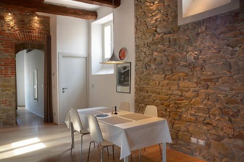 Arezzo Apartment Sleeps 4