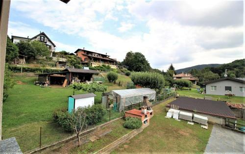 Uncle Enrys House - Family House