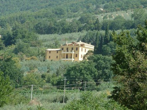 Assisi Villa Sleeps 21 Wifi