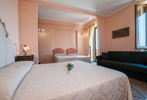 Assisi Villa Sleeps 21 Wifi