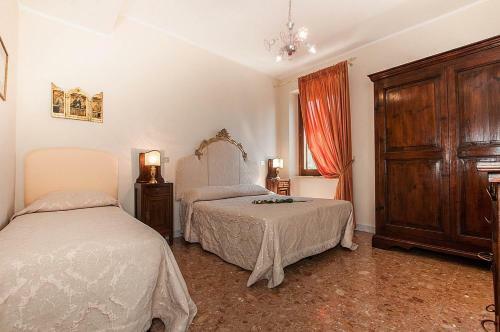 Assisi Villa Sleeps 21 Wifi